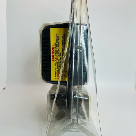 Vector Travelmate VEC002 AC/DC Converter  *New Sealed*110v AC to 12v DC-4AMP - Picture 5 of 6